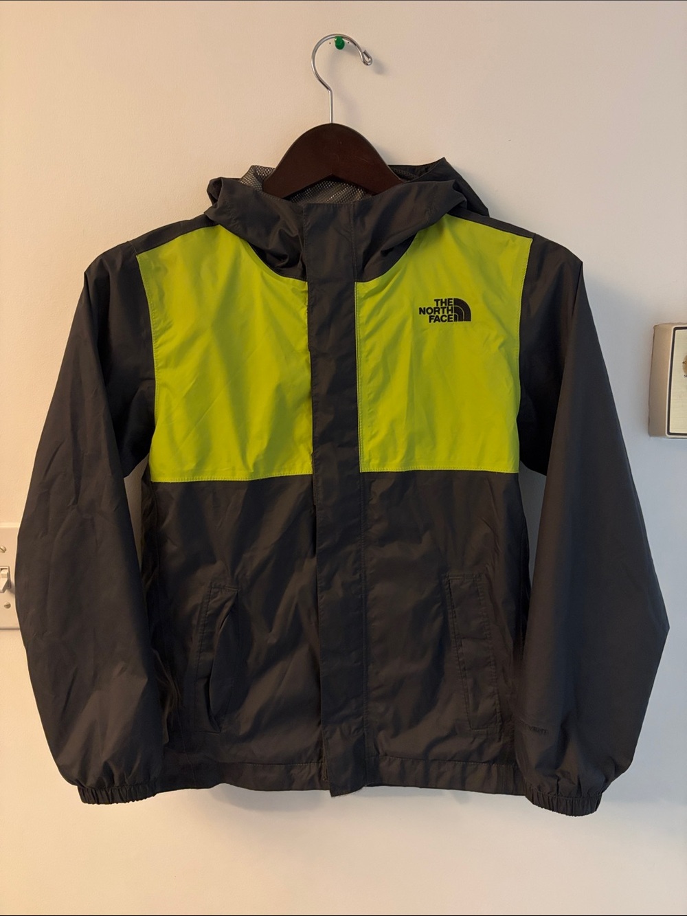 The North Face Kids Two-Tone Hooded Rain Jacket - Lime & Charcoal